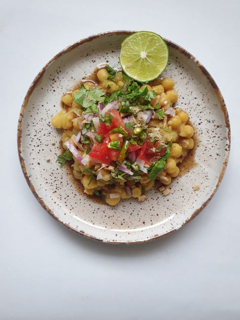 Gughni Chat (Dried Matar)
&ndash; Simrun Chopra