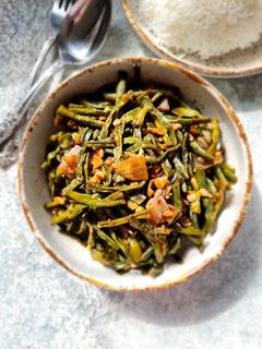 Long String Beans Stir Fry
&ndash; Simrun Chopra