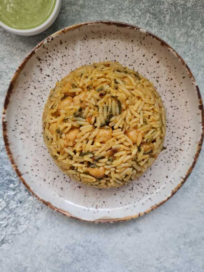 Chola Palak Pulav - Simrun Chopra